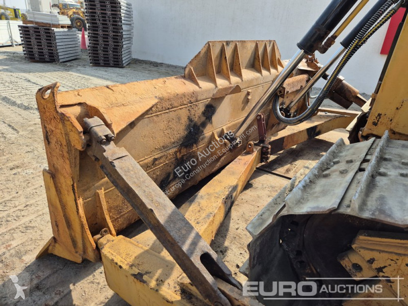 Grader Caterpillar D6R2