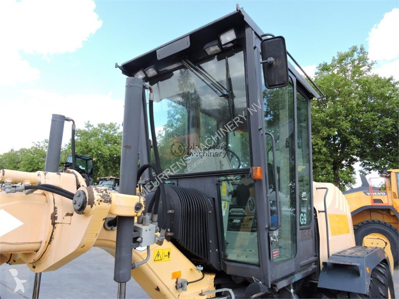 Planeringshøvl New Holland F106.6A