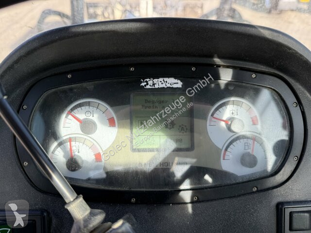Niveladora New Holland F106.6A alrrad 6x6...