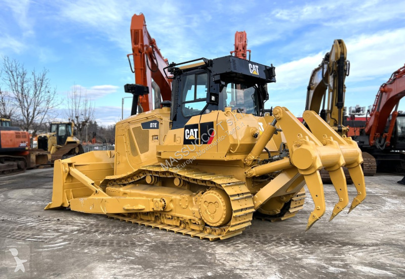Grejder Caterpillar D7E