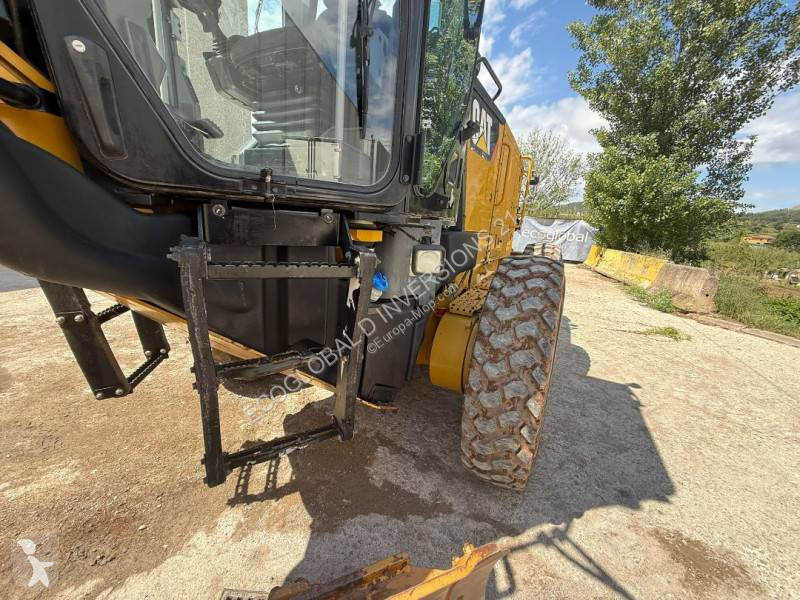 Grejder Caterpillar 12M3 AWD