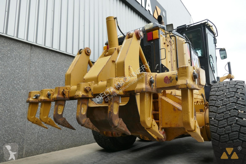 Grejder Caterpillar 14M