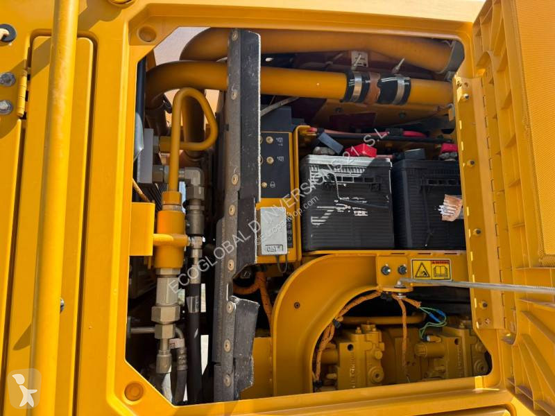 ممهدة طرق Caterpillar 12M3 AWD