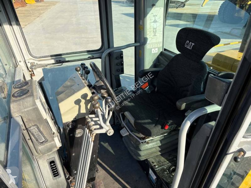 Grejder Caterpillar 140K VHP