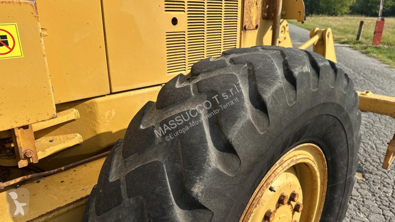 ممهدة طرق Caterpillar 12H 6X4