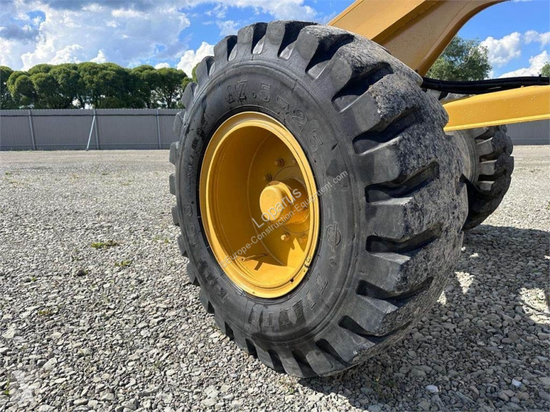 ممهدة طرق Caterpillar