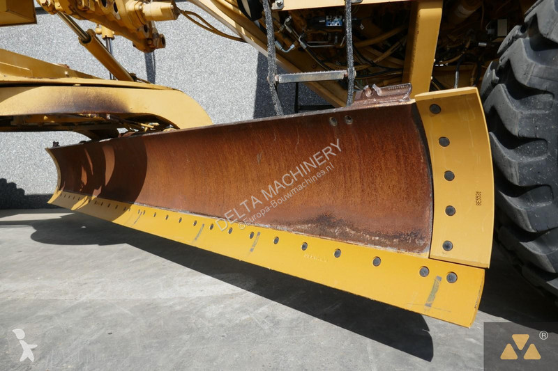 Grader Caterpillar