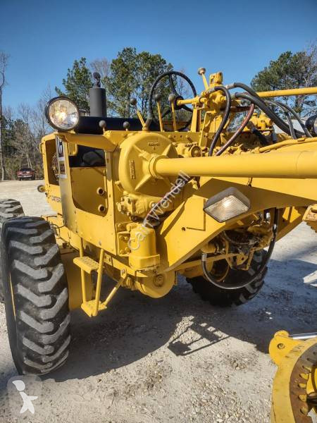 ممهدة طرق Caterpillar 120