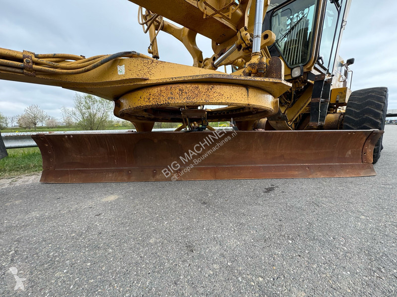Niveladora Caterpillar 3306 engine