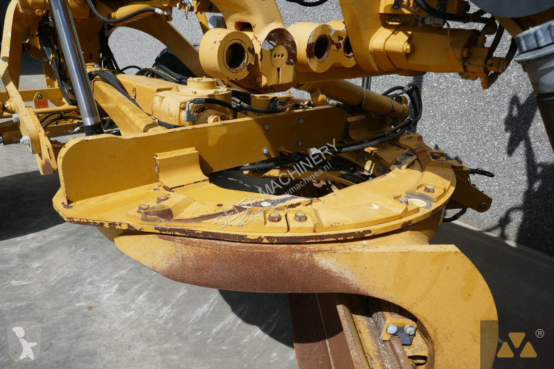 Grader Caterpillar 3