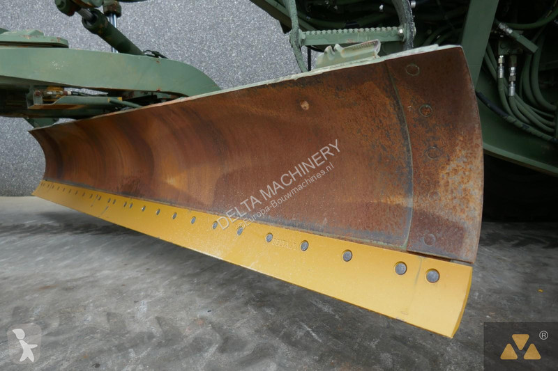 Niveladora Caterpillar Ex-army