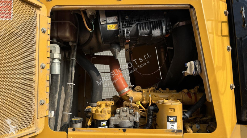 Grejder Caterpillar D6K2LGP