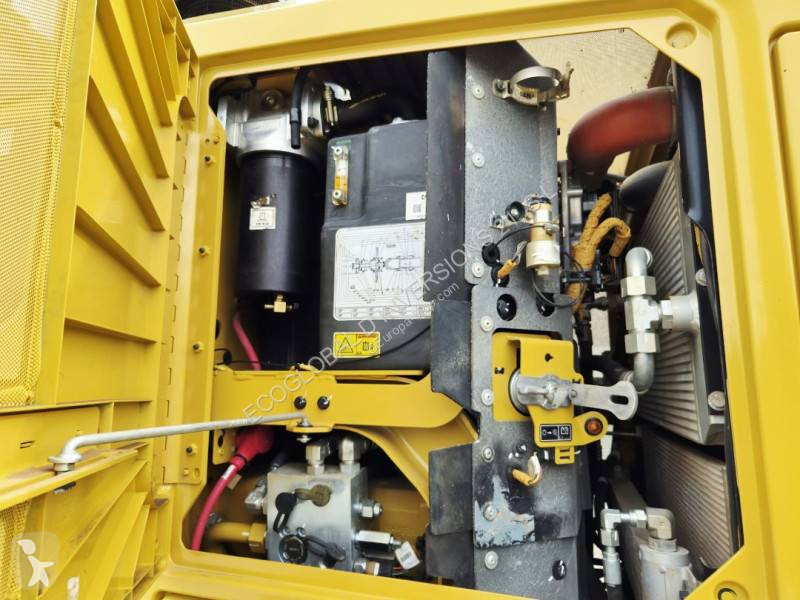 Grejder Caterpillar 140 AWD