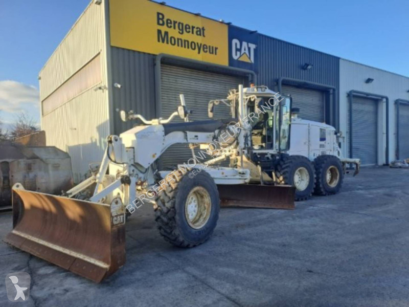 Grejder Caterpillar 12M3