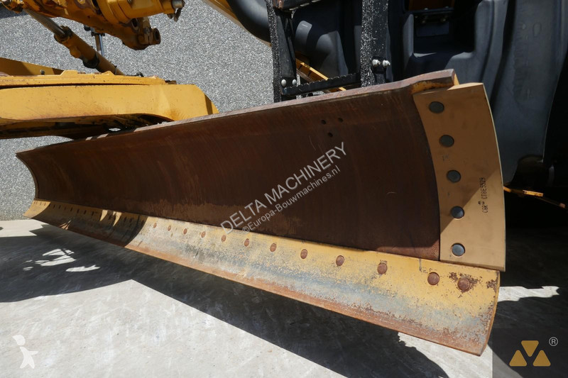 Grejder Caterpillar 140M