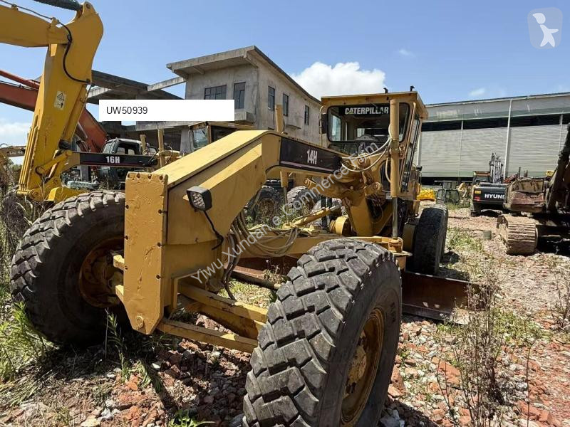 Grejder Caterpillar 14H