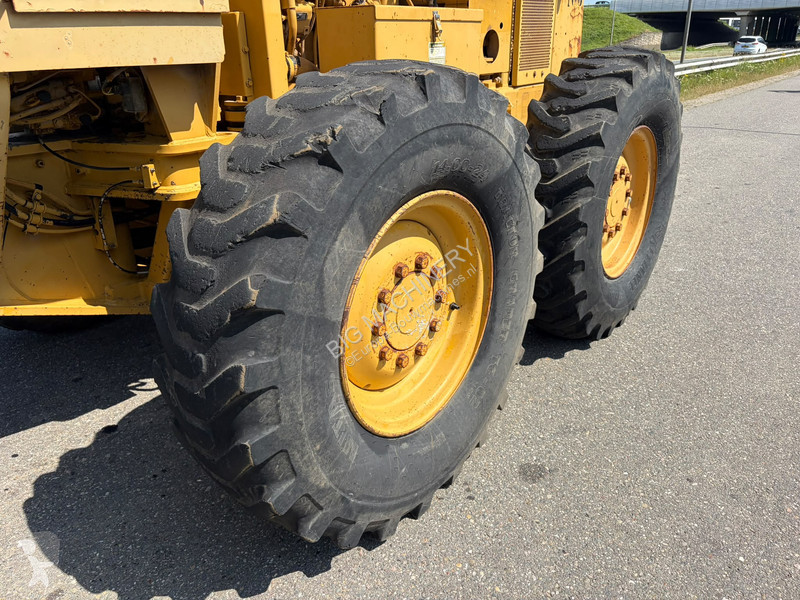 Grejder Caterpillar
