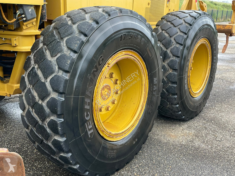 Niveladora Caterpillar 140K