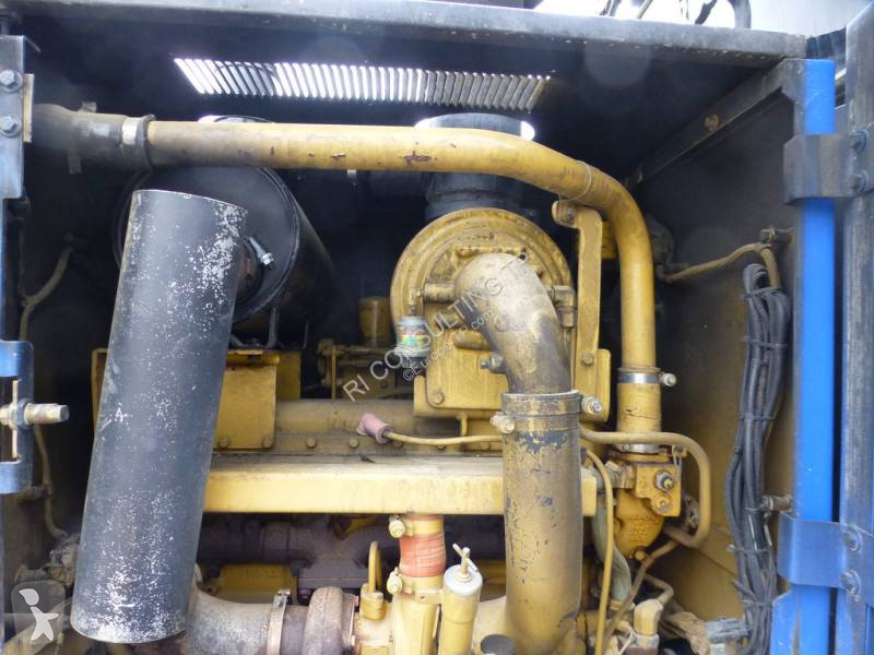Niveleuse Caterpillar Lame AV+riper