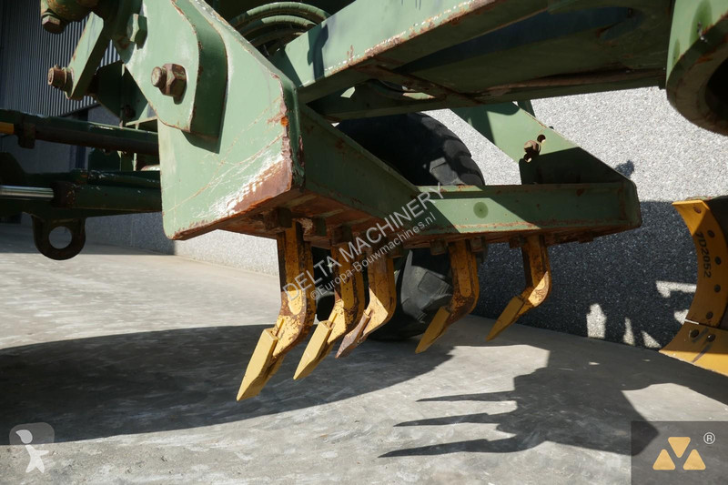 ممهدة طرق Caterpillar Ex-army