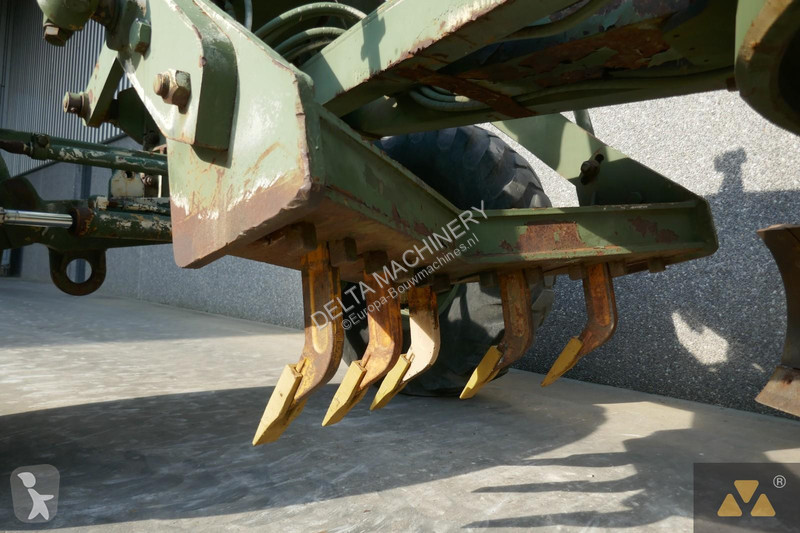 Грейдер Caterpillar Ex-army