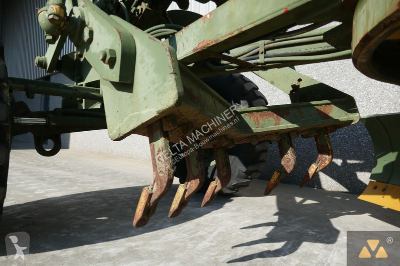 Грейдер Caterpillar Ex-army