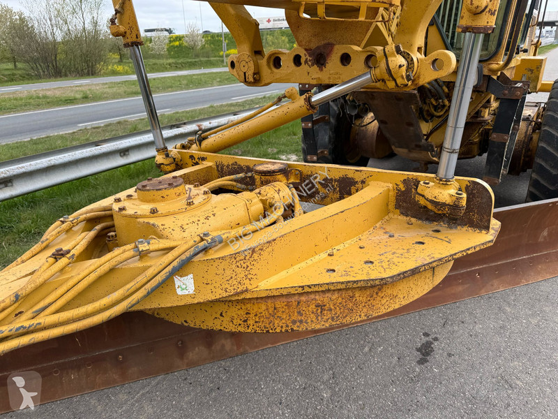 Niveladora Caterpillar 3306 engine