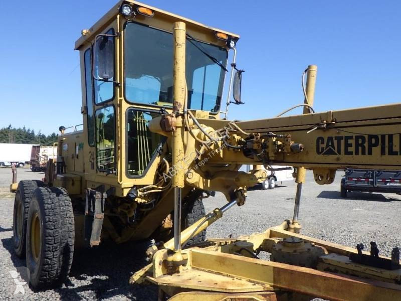 Grader Caterpillar
