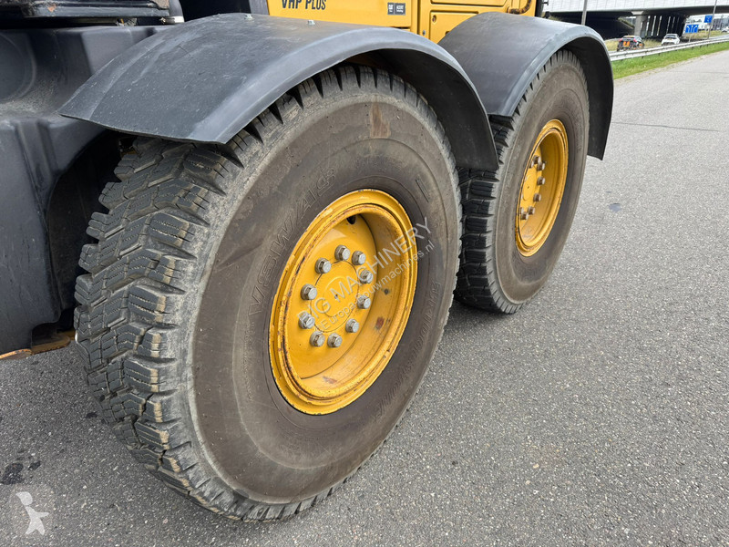 Grader Caterpillar