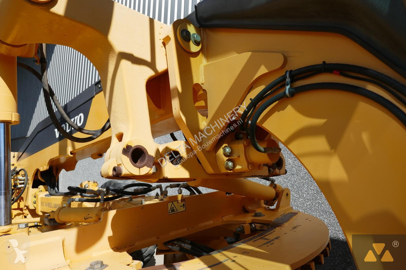 Grader Volvo AWD