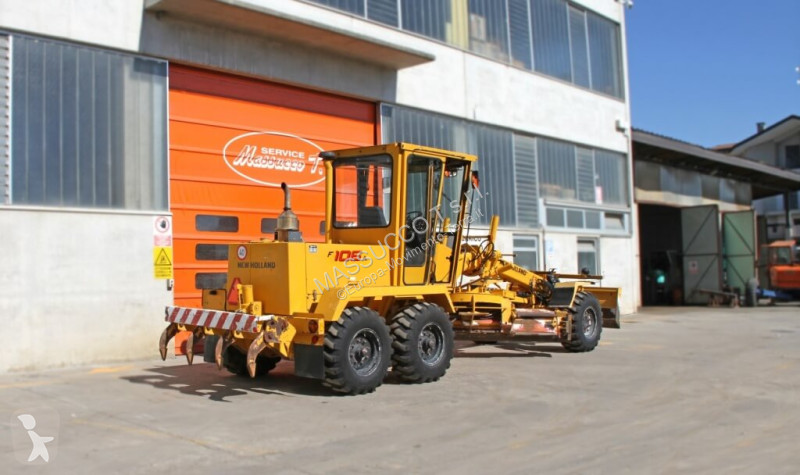 Grejder  F106-A