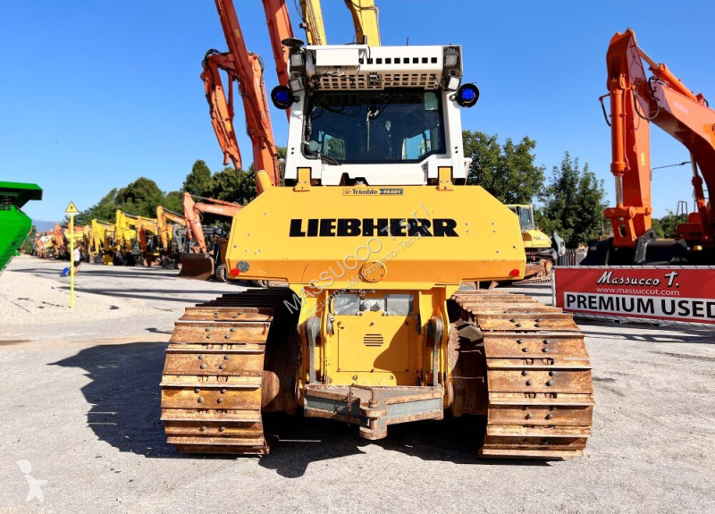 ممهدة طرق Liebherr 736