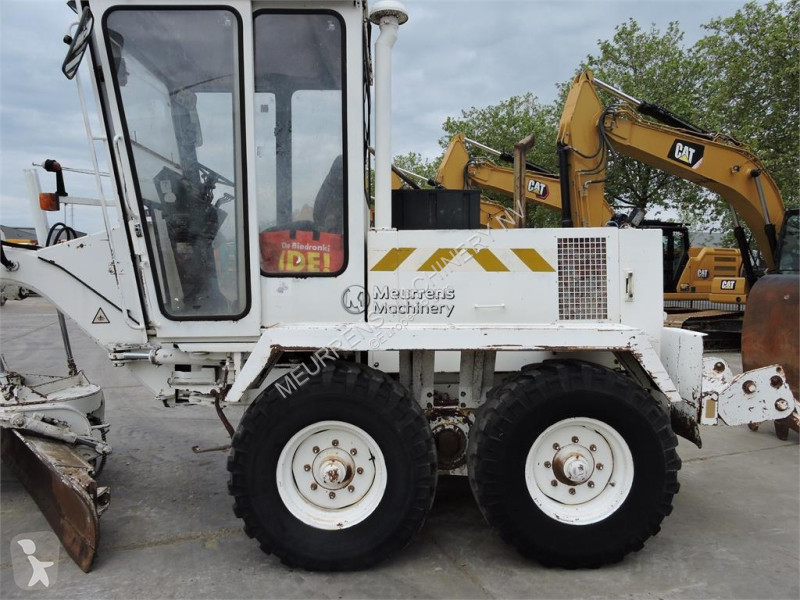 Grejder  F106A