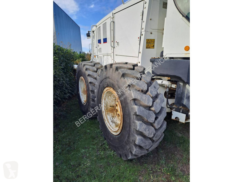 Grejder Caterpillar 12M3