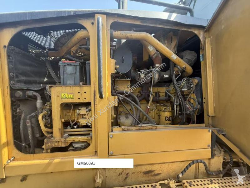 Grejder Caterpillar 160M