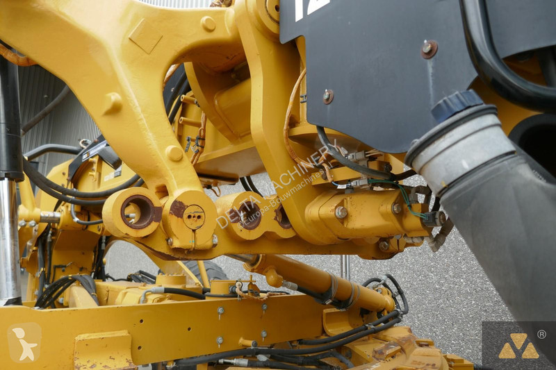 Grejder Caterpillar 12M3