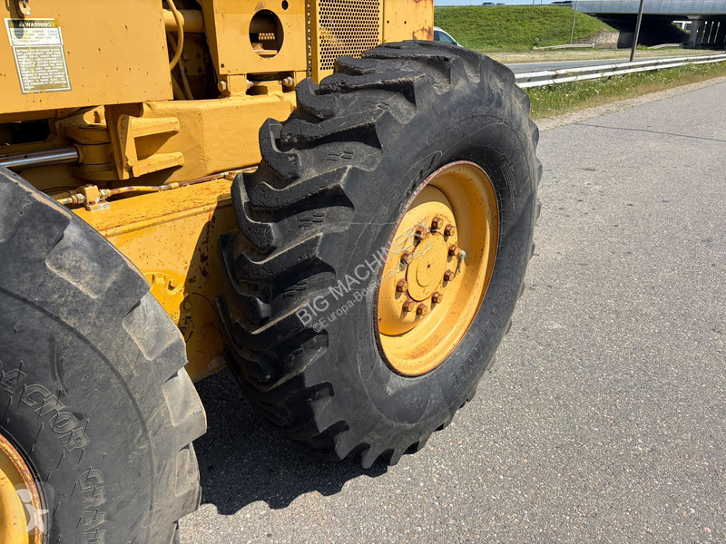 Grejder Caterpillar