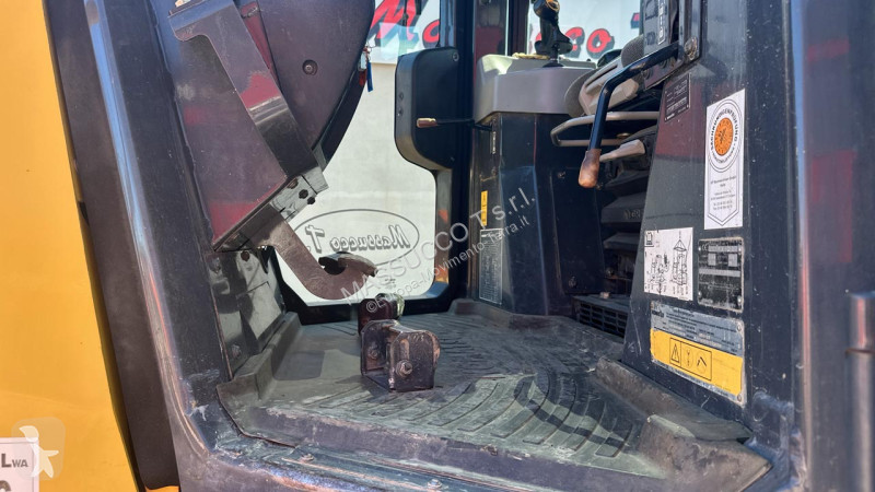 ممهدة طرق Komatsu D51PX-22