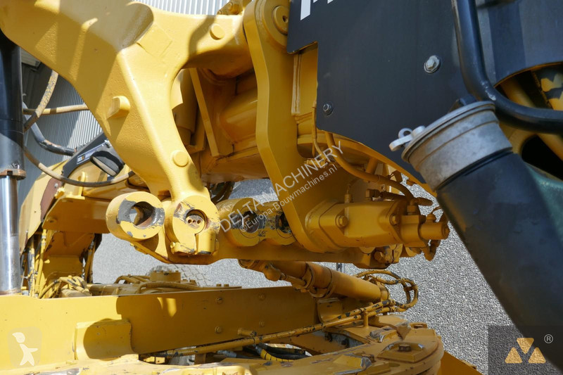 Grejder Caterpillar 140M
