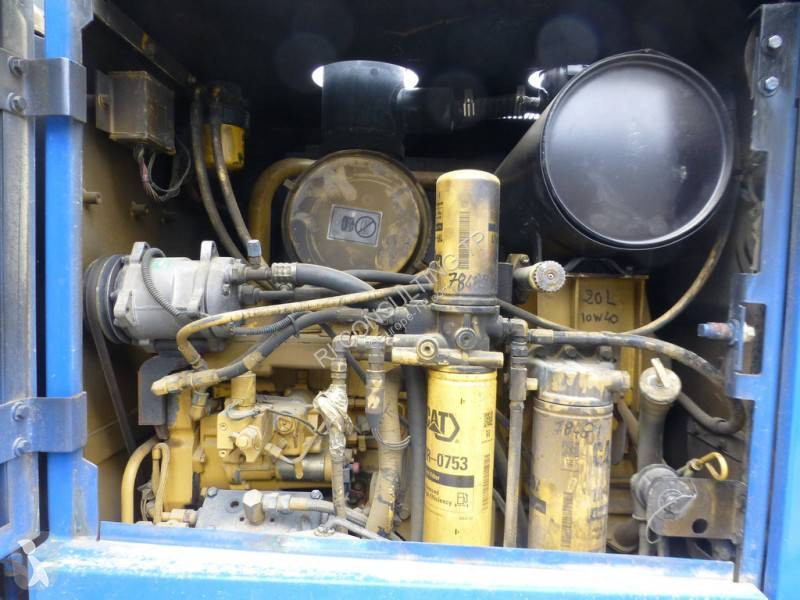 Niveleuse Caterpillar Lame AV+riper