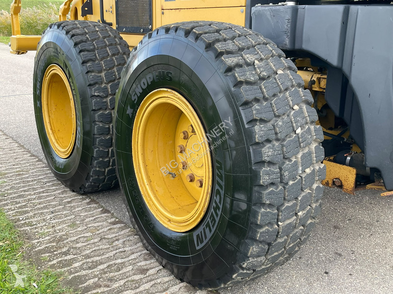 ممهدة طرق Caterpillar 140M