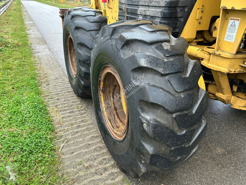 Grader Caterpillar