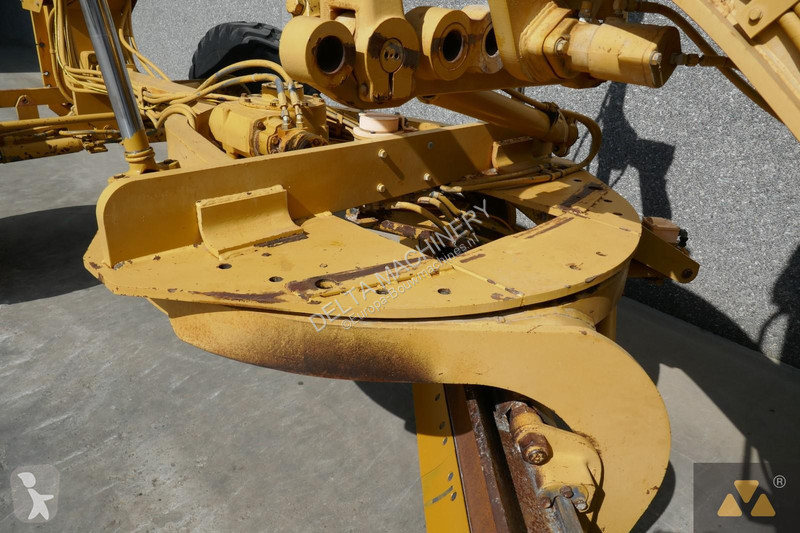 Grader Caterpillar