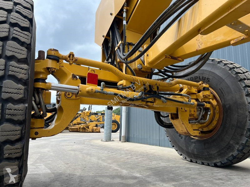 Grejder Caterpillar 140M2
