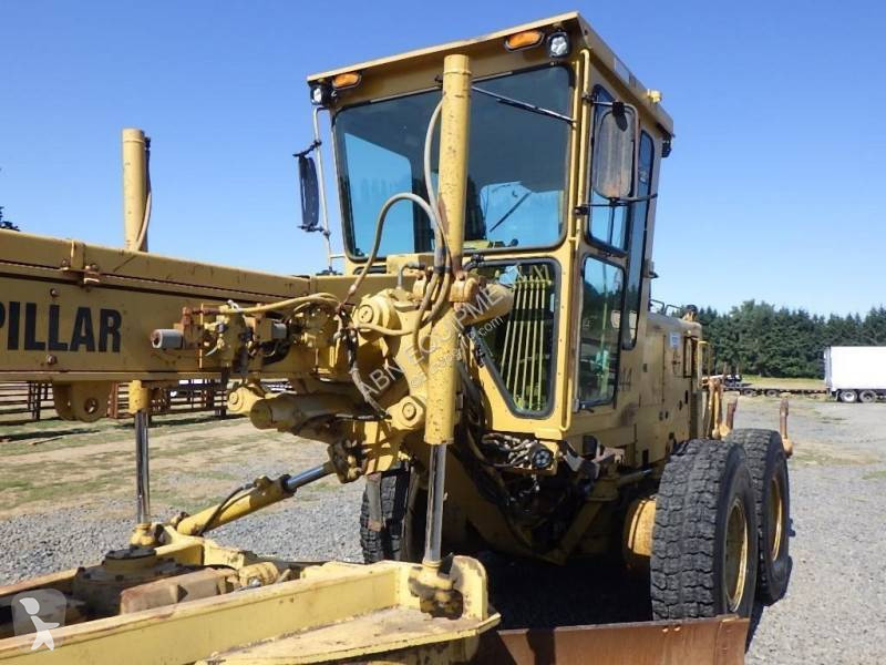 Grader Caterpillar