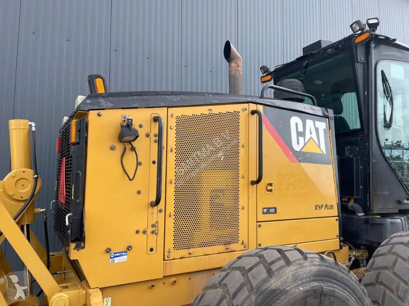 Grejder Caterpillar 140M