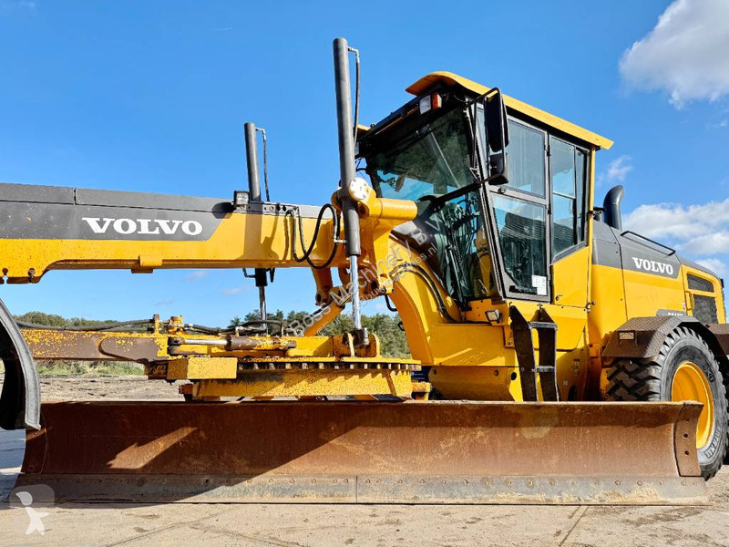 Grader Volvo B - 4.90 Meter Blade / Backup Camera