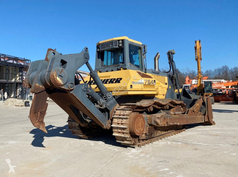 ممهدة طرق Liebherr 754