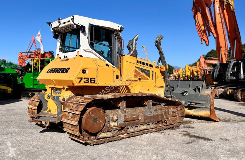 ممهدة طرق Liebherr 736
