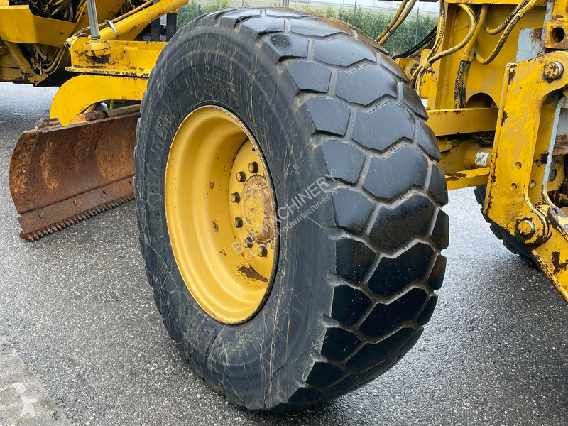 ممهدة طرق Caterpillar CE